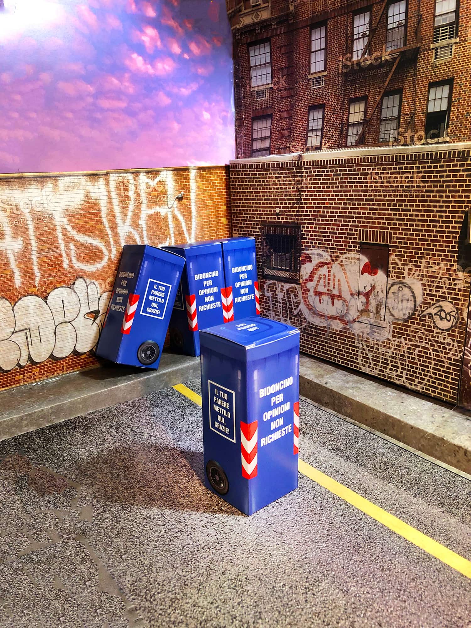 Bidoncione per opinioni non richieste