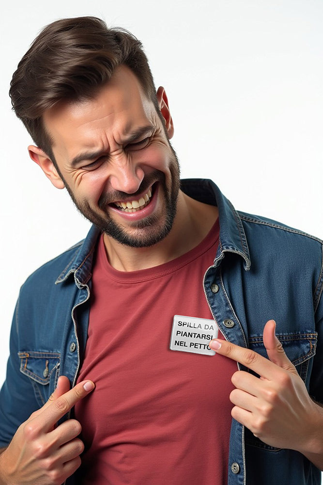 SPILLA DA PIANTARSI NEL PETTO